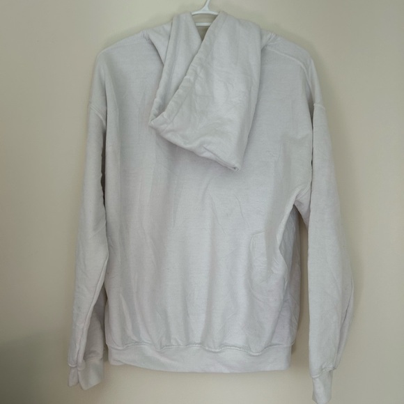 Gildan Taylor Swift Embroidered White and Red Hoodie Sweatshirt Classic Style - Picture 4 of 6